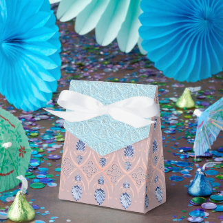 Romantic design favour box