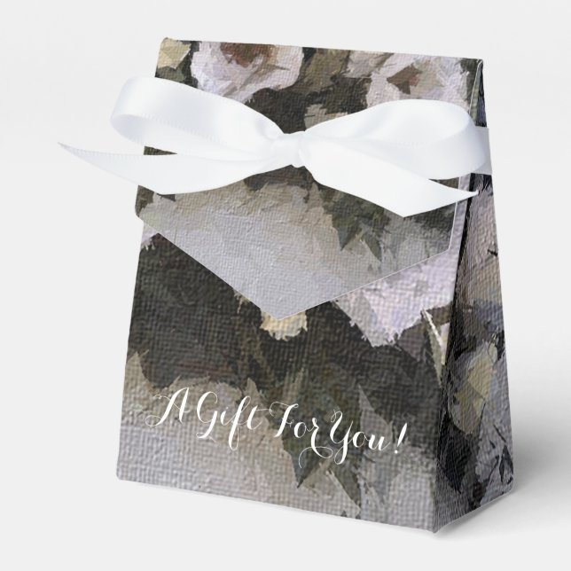 Romantic Flowers | Roses on Lavender Favour Box (Front Side)