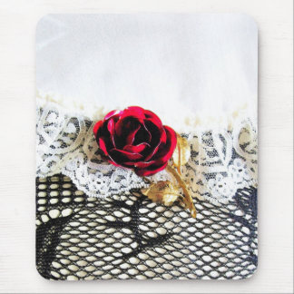 Romantic red rose and white lace mouse mat