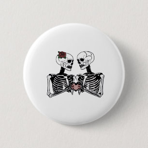 Romantic Skeleton Couple – Gothic With Heart Hands 6 Cm Round Badge