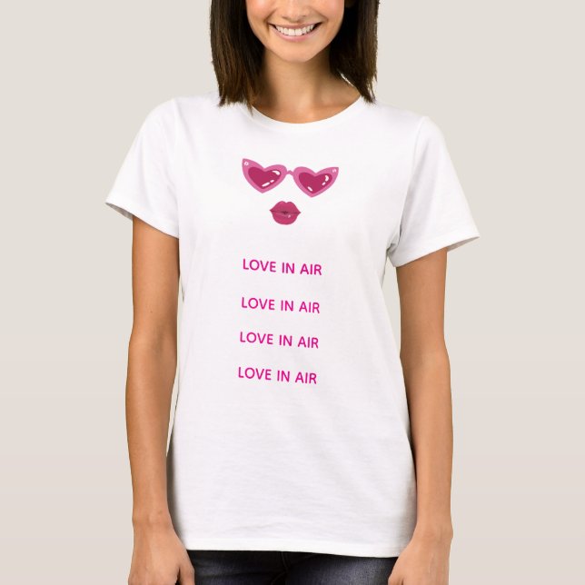 Romantic Valentine Graphic Heart Glasses & LipsTee T-Shirt (Front)