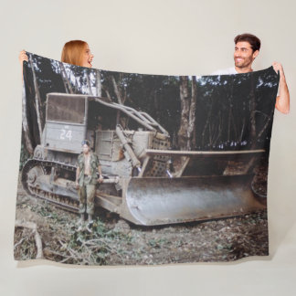 ROME PLOW (VIETNAM) FLEECE BLANKET