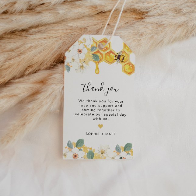 Romy - Floral Bumble Bee Favour Tag (Creator Uploaded)