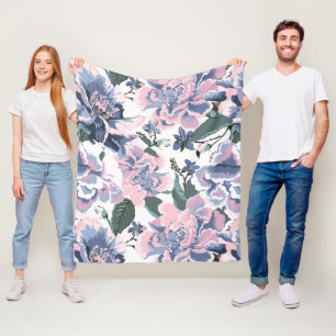 Rose Floral Pattern Elegant Design Fleece Blanket