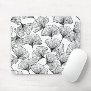 rose petals mouse mat