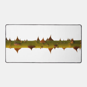 Rose prickels desk mat