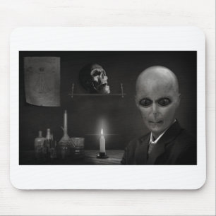 roswell alien mouse mat