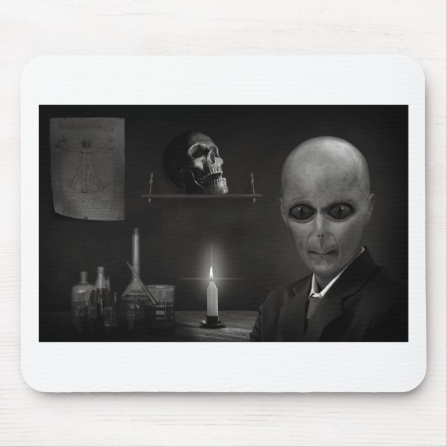 roswell alien mouse mat (Front)