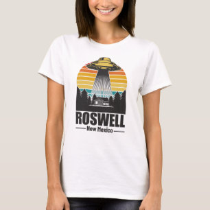 Roswell New Mexico Funny Alien UFO Gift T-Shirt