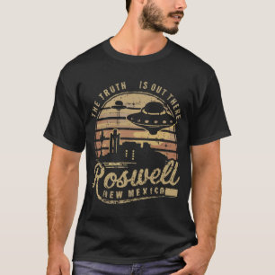 ROSWELL NEW MEXICO UFO.Hitchhiker Essential T-Shirt