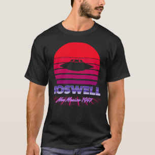 Roswell Ufo Incident 1947 Retro Violett Sunset Vap T-Shirt