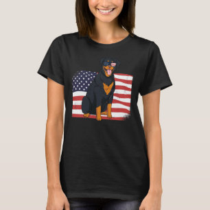 Rottweiler Dad & Mum American Flag 4th Of July T-Shirt