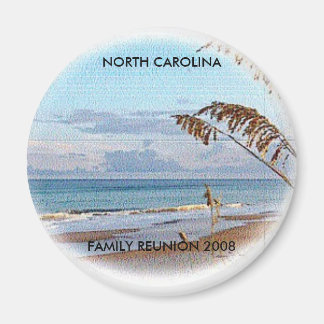 Round magnet  "TOPSAIL ISLAND"