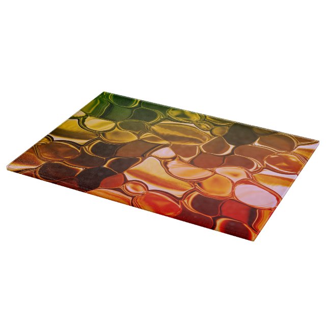 Round shapes that migrate from red to greenish cutting board (Corner)