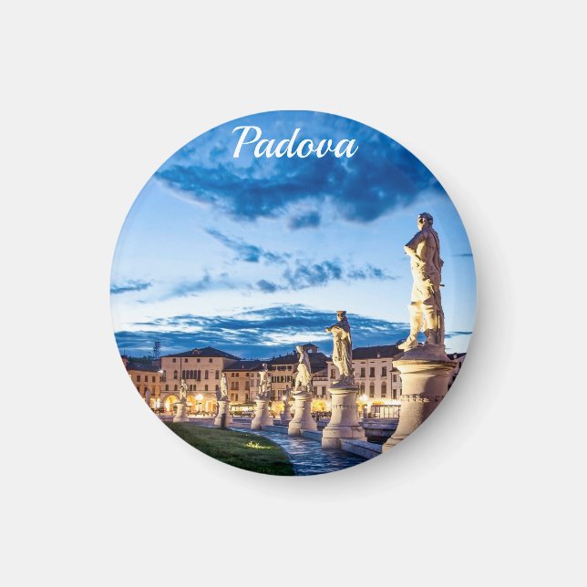 Row of illuminated statues Padova Magnet (Front)