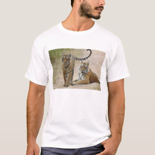 Royal Bengal Tiger and young, Ranthambhor T-Shirt