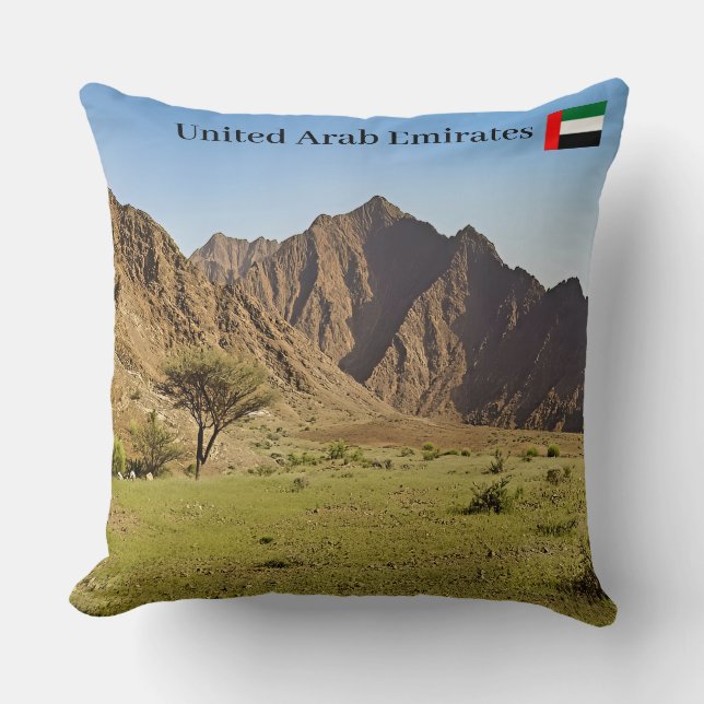 Rugged mountains cushion (Front)