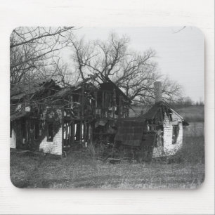 Ruins of farmhouse mouse mat