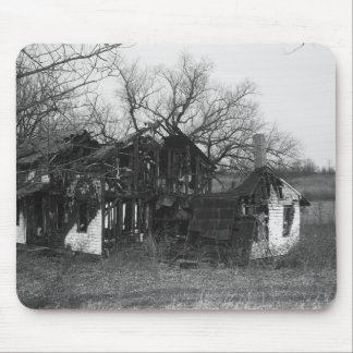 Ruins of farmhouse mouse mat