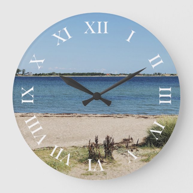 Runde Wanduhr römische Ziffern Strand und Meer Large Clock (Front)