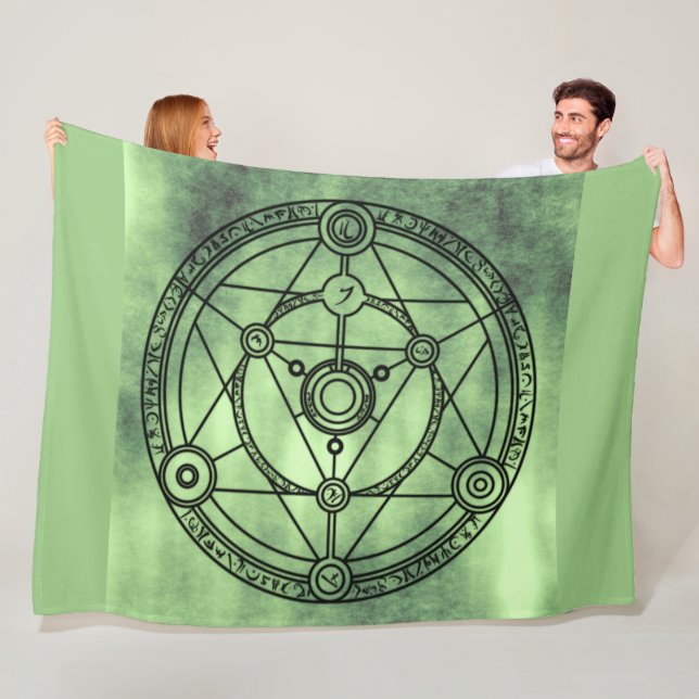 RUNE FANTASY FLEECE BLANKET (In Situ)
