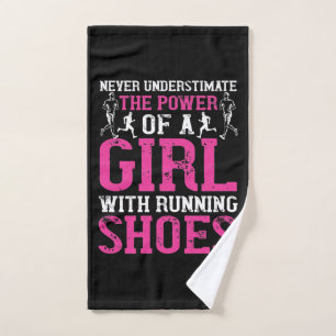 Running - Never underestimate champion Hand Towel