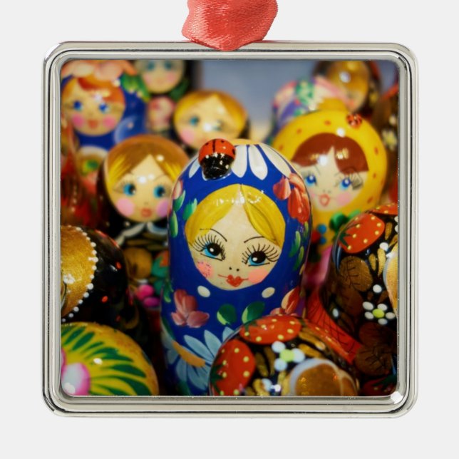 Russian Nesting Dolls Metal Tree Decoration (Front)