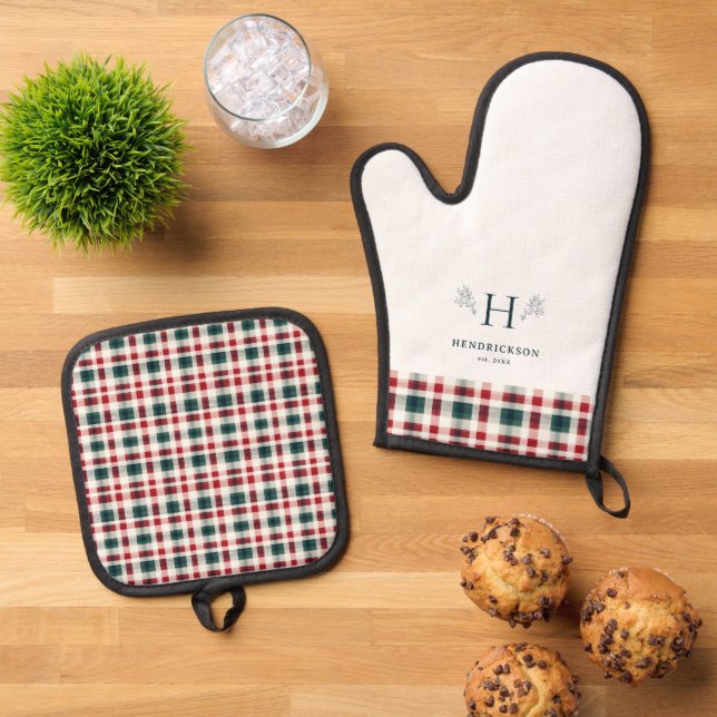 Rustic Farmhouse Family Name Monogram Oven Mitt & Pot Holder Set (Top Down)