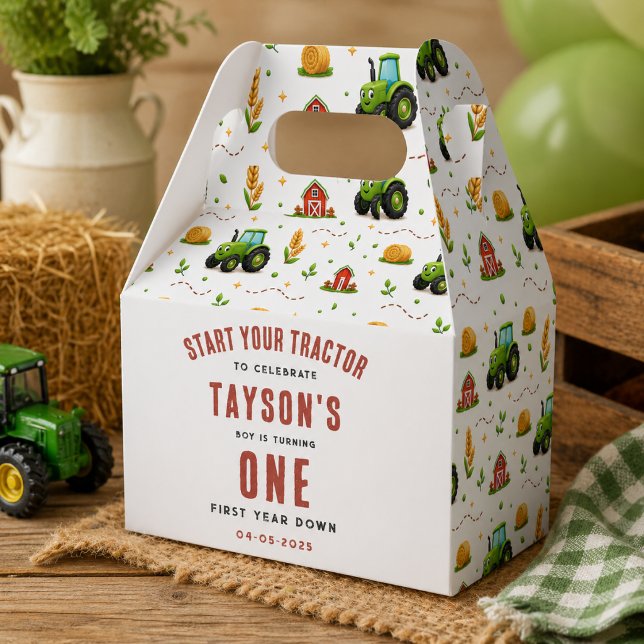 Rustic Green Tractor First Year Down Farm Theme Favour Box (Rustic Green Tractor First Year Down Farm Theme Favor Boxes
)
