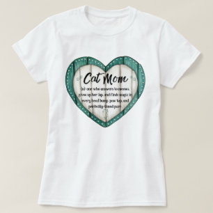Rustic Heart Cat Mom Women’s T-Shirt