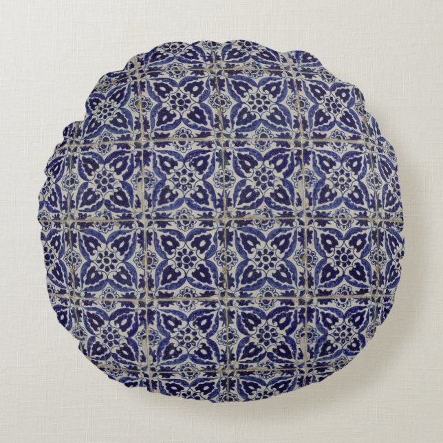 Rustic Italian Tiles Azulejo Blue White Geometric Round Cushion (Front)