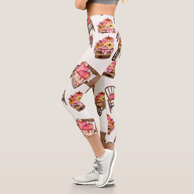 Rustic Pink Pumpkin Pattern Capri Leggings (Left)