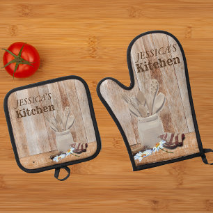 Rustic Wood Daisy Monogram Cook Name Kitchen Oven Mitt & Pot Holder Set