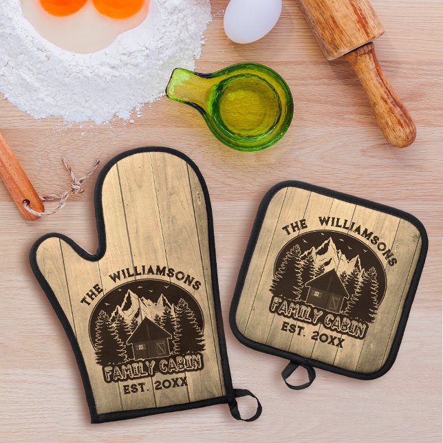 Rustic Wood Family Cabin Home Reunion Brown Name  Oven Mitt & Pot Holder Set (Creator Uploaded)