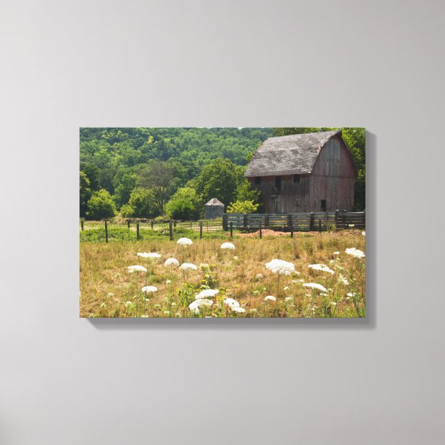 Rustic Wooden Barn Canvas Print (Front)