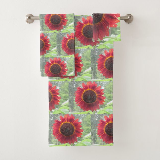 Rusty Red Sunflower Pattern Bath Towel Set (Insitu)
