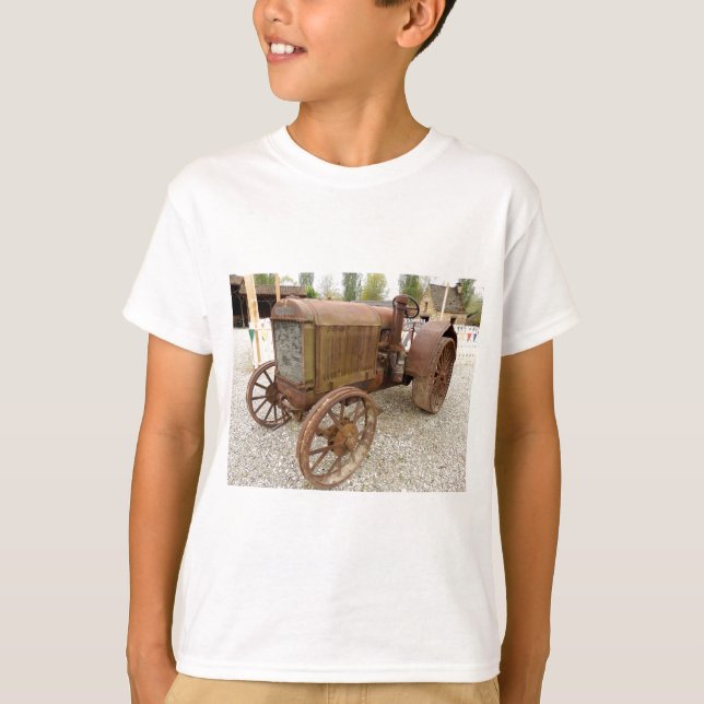 Rusty vintage tractor T-Shirt (Front)