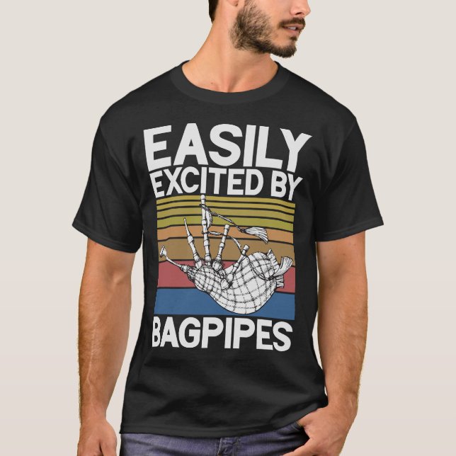 S2 Bagpipe Bagpipes Bagpiper (113) T-Shirt (Front)