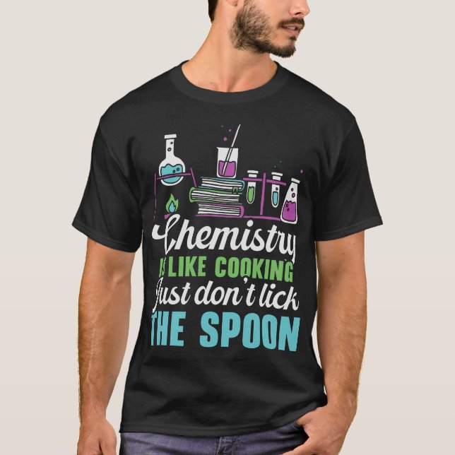S2 Chemistry Chemist Laboratory Experiment (31) T-Shirt (Front)