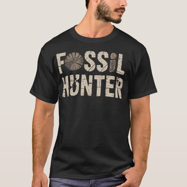S2 Fossil Hunting Fossils Paleontology (128) T-Shirt (Front)
