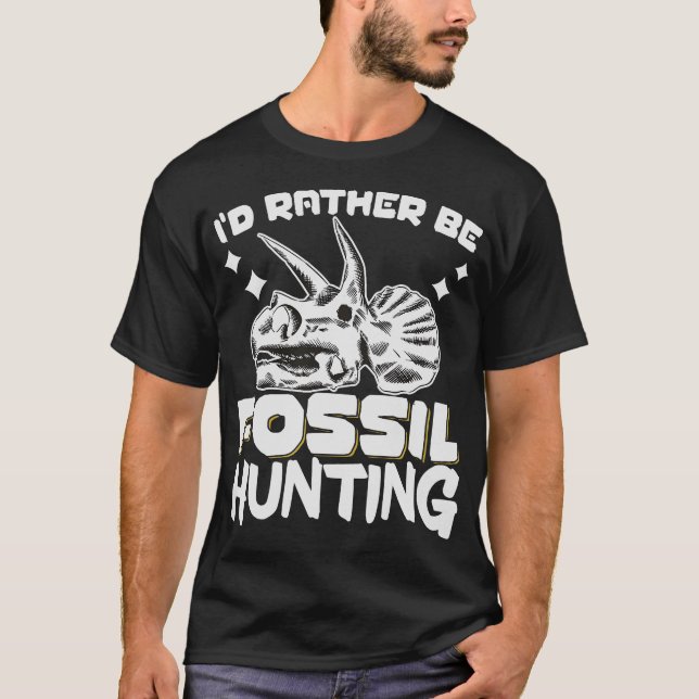 S2 Fossil Hunting Fossils Paleontology (132) T-Shirt (Front)