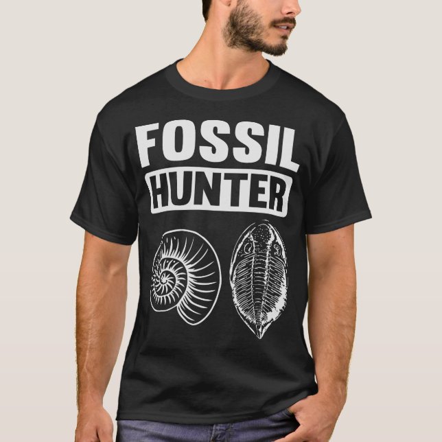 S2 Fossil Hunting Fossils Paleontology (65) T-Shirt (Front)