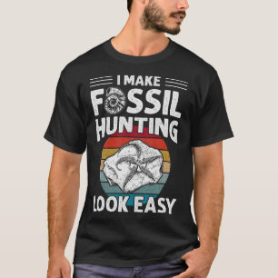 S2 Fossil Hunting Fossils Paleontology (94) T-Shirt