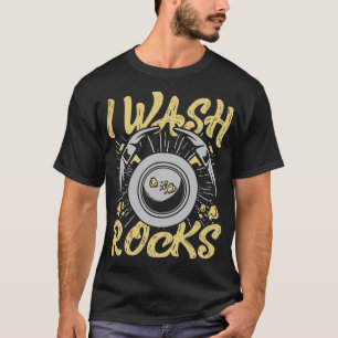 S2 Gold Panning Gold Panner (155) T-Shirt