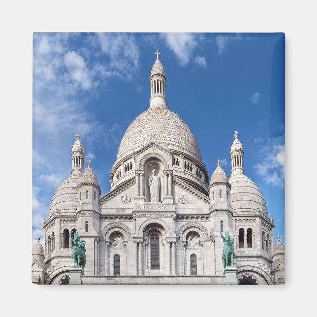 Sacre Coeur on Montmartre hill - Paris, France Magnet (Front)