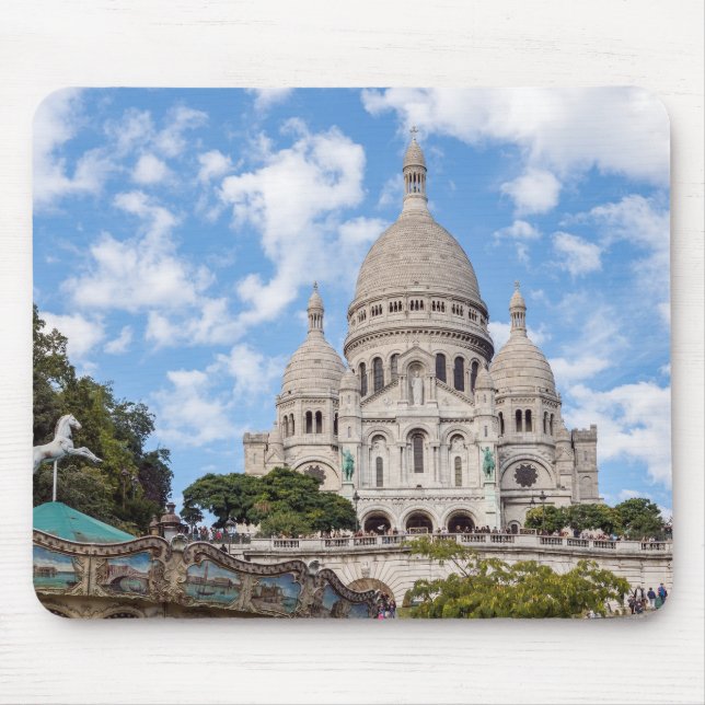 Sacre Coeur on Montmartre hill - Paris, France Mouse Mat (Front)