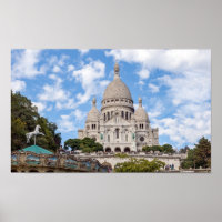 Sacre Coeur on Montmartre hill - Paris, France