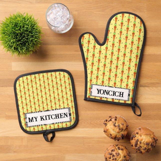 Sad Carrot by Kenneth Yoncich Oven Mitt & Pot Holder Set (Top Down)