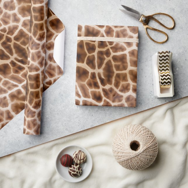 Safari Giraffe Print Wrapping Paper (Crafts)