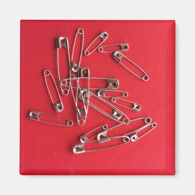Safety-pins Magnet (Front)